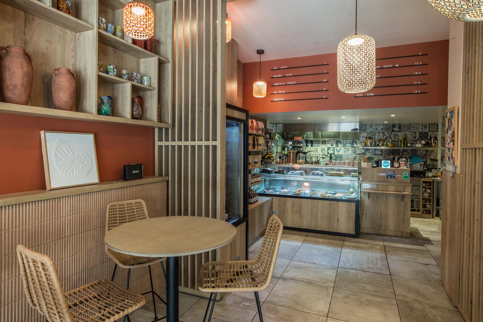 Peanuts café sainte-maxime décoration interieure 5